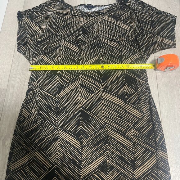 Share Banana Republic Black & Brown Draped Fitted Open Shoulder Dress XL - Picture 2 of 6